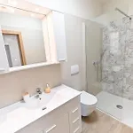 Tia * Zadar