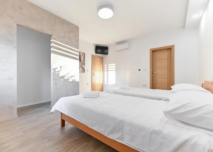 Апартаменты Tia