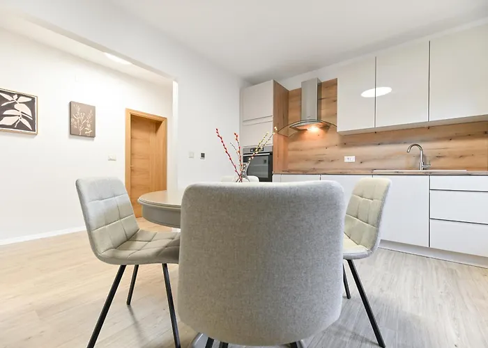 Tia Апартаменты Задар