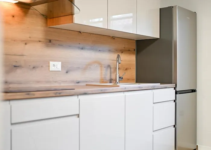 Апартаменты Tia